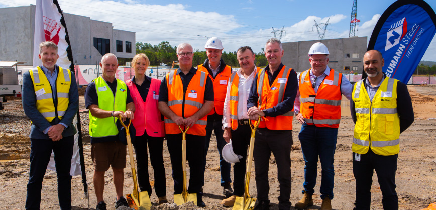 Representatives from Newmann Steel, Stockland and Logan City Council at sod turn ceremony
